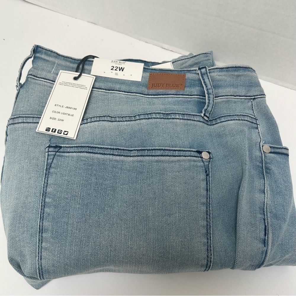 Judy Blue‎ NWT Colby Skinny Fit Released Hem Light Wash Style #88199 Size 22W